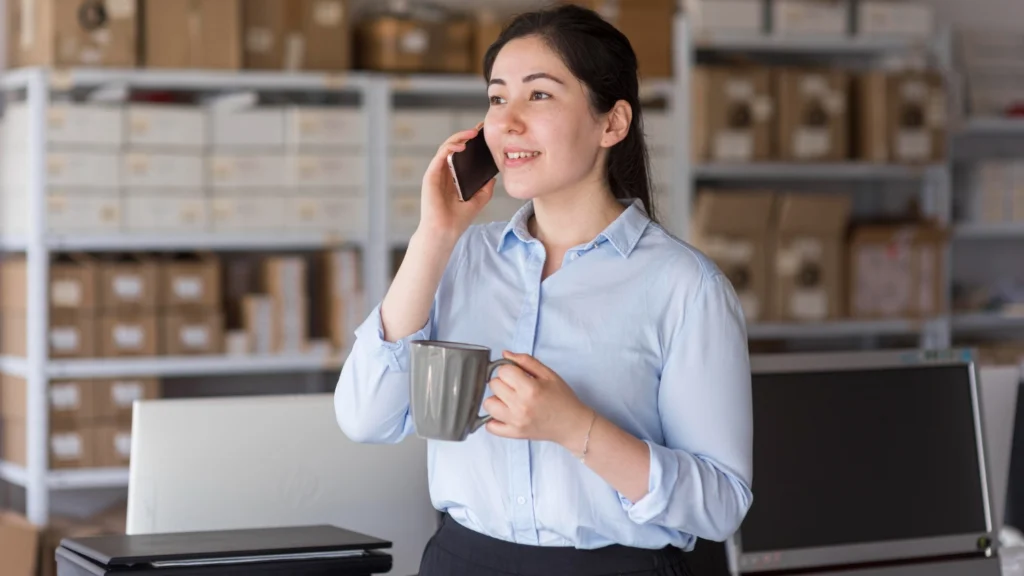 Business Development Representative (BDR) trabalhando em uma distribuidora